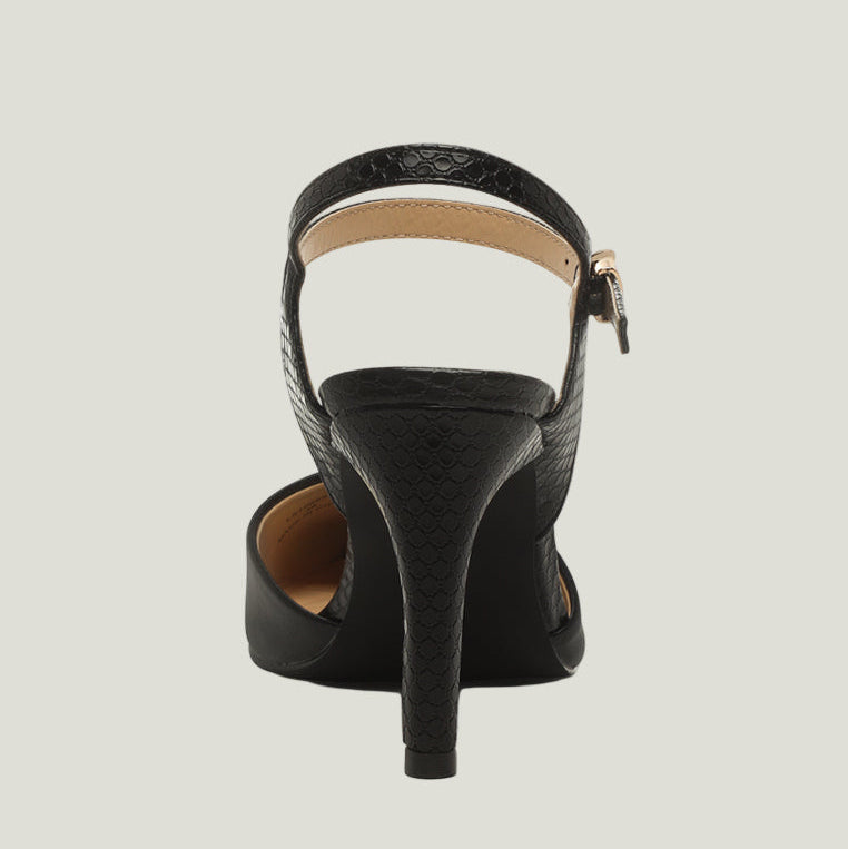 Glitzernden Stiletto-Sandalen